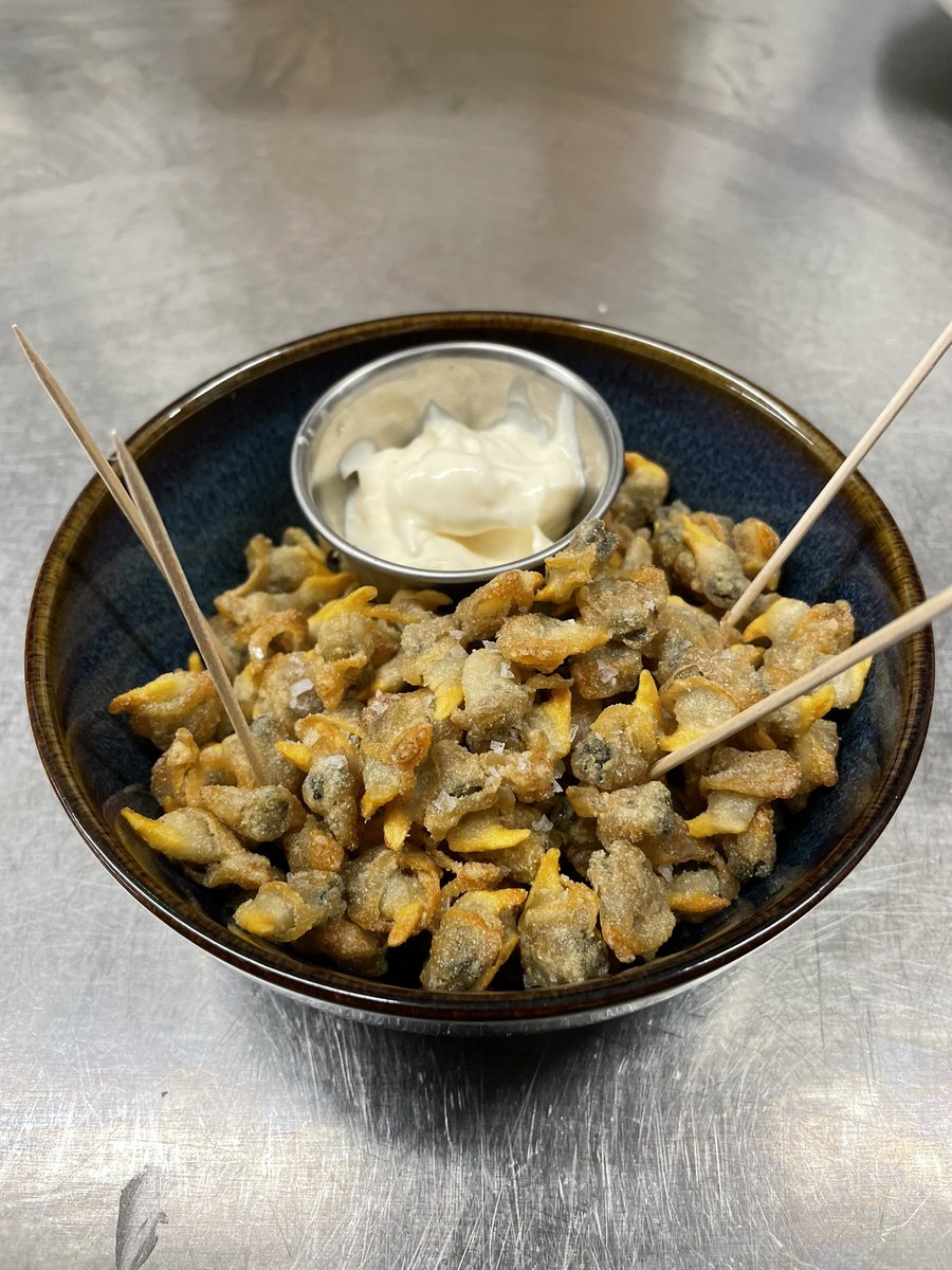 After a quick day on the Gower a quick stop off on the way back to grab some cockles from <a href="/selwynsseafoods/">Selwyn's Seafoods</a> to pop on the menu for the weekend.