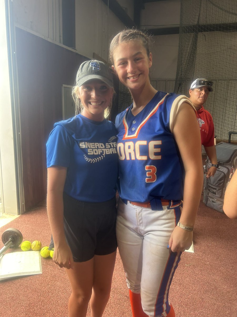 Chloe St.Clair tweet media