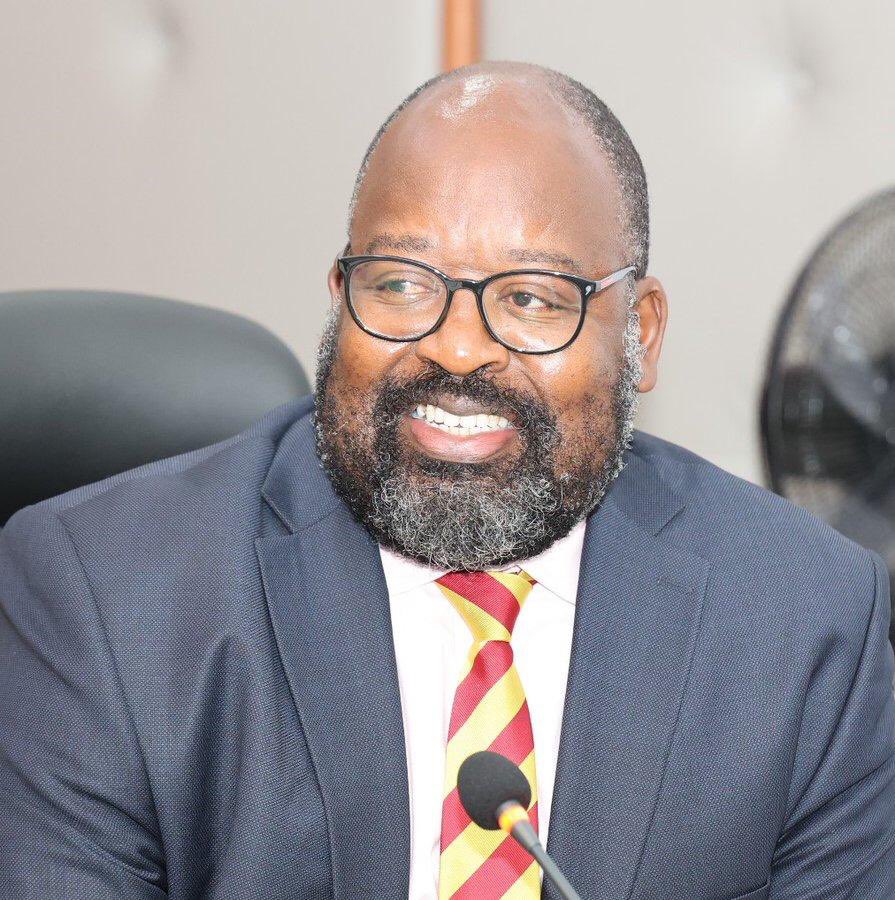 AsudiLaw's tweet photo. The death of Justice Majanja has shocked the legal fraternity. He was a good Judge. Efficient. Wise. Bold. He was a gem. The Judiciary has lost a piece of itself. R.I.P Judge https://t.co/GMTZLawhv8