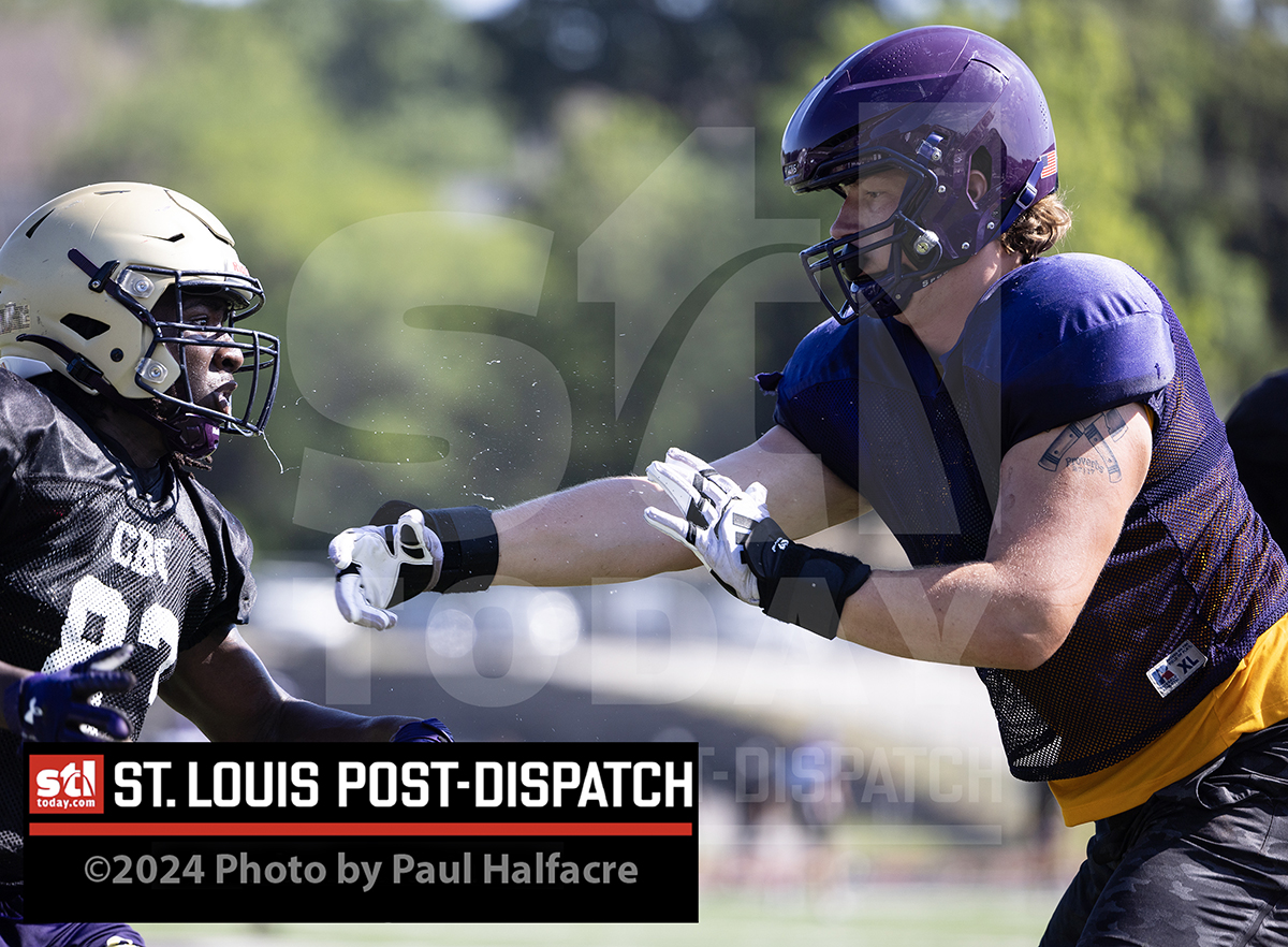 Taking an extended weekend break to roll some dice and play with plastic soldiers, but it was a blast to take in some summer practice. Will be back next week on the sidelines as we speed toward Week 1
<a href="/TigerFootball_/">EdwardsvilleFootball</a> <a href="/HillDierre/">Dierre Hill Jr</a>