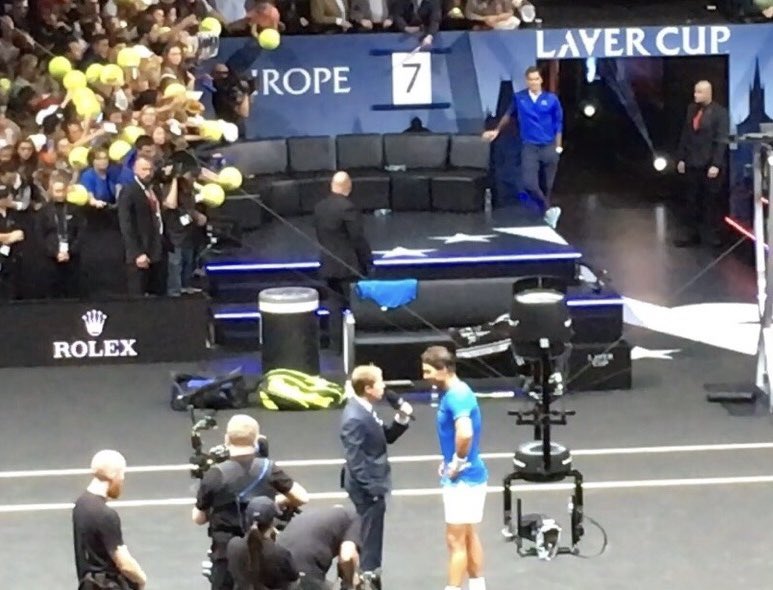 DoodleHollie's tweet photo. Fallen down the Fedal rabbit hole again after finding this pic from LC17.

While Rafa’s being interviewed after winning his match against Sock, the rest of Team Europe have returned to the locker room.

But wait, no, not all of them. Someone is still there, waiting for him… 🥹🫶 https://t.co/lPi5dDUpOH