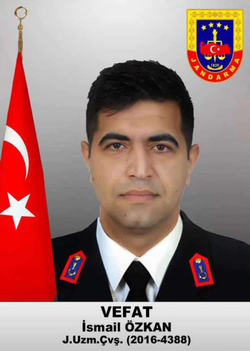 alitilkici38's tweet photo. Ağrı İl Jandarma K lığında görevli J.Uzman Çavuş İsmail Özcan Geçirmiş olduğu Kalp Krızi yüzünden vefat etmiştir.
Allah Rahmet eylesin Mekanı cennet olsun
Acılı Ailesinin Başı sağolsun
#UzmanÇavuş https://t.co/iwpkvjbW9M
