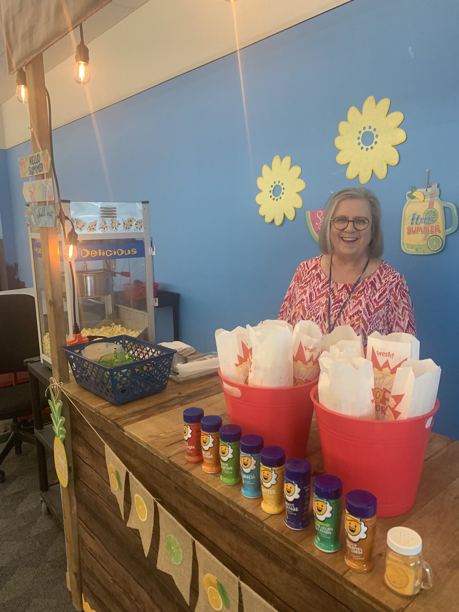 dees_tulsa_mlg's tweet photo. It’s popcorn Day here at Tulsa Loyalty!  Happy Wednesday Team!! @seanclarke333 @Tulsa_Loyalty @DustonHatten @JessThompson37 @Finnegan_Team https://t.co/5M8gCHI8rt