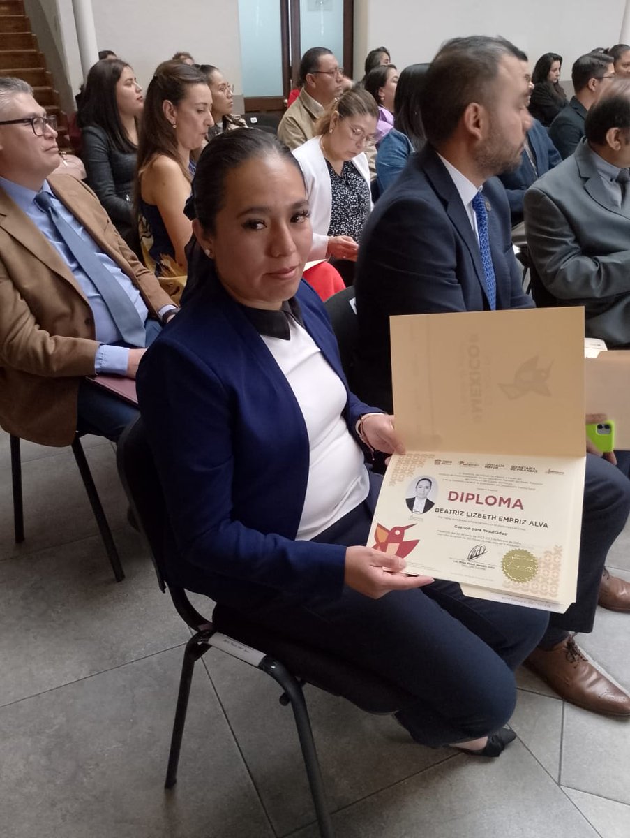 IPSPedomex's tweet photo. Se realizó la entrega de 94 diplomas a compañeras y compañeros servidores públicos que acreditaron el Diplomado en línea “Gestión para Resultados”, sus conocimientos  contribuirán a generar cambios impactarán en el bienestar de la población mexiquense. ¡Felicidades! https://t.co/Fferp2jBxt