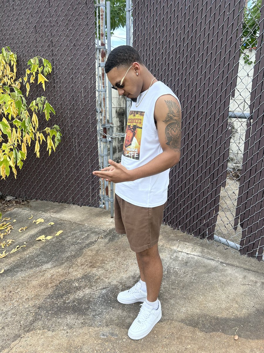 daRealajkillum's tweet photo. Tell me what Yk about me😮‍💨 https://t.co/rQqvWELiZ2