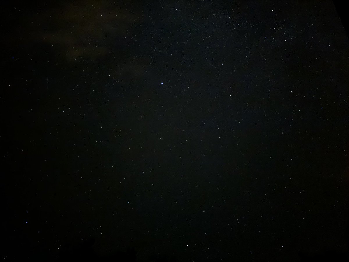 luffamyou's tweet photo. Envoûtée par le ciel étoilé, partie 3. https://t.co/AZdjvUFaZf