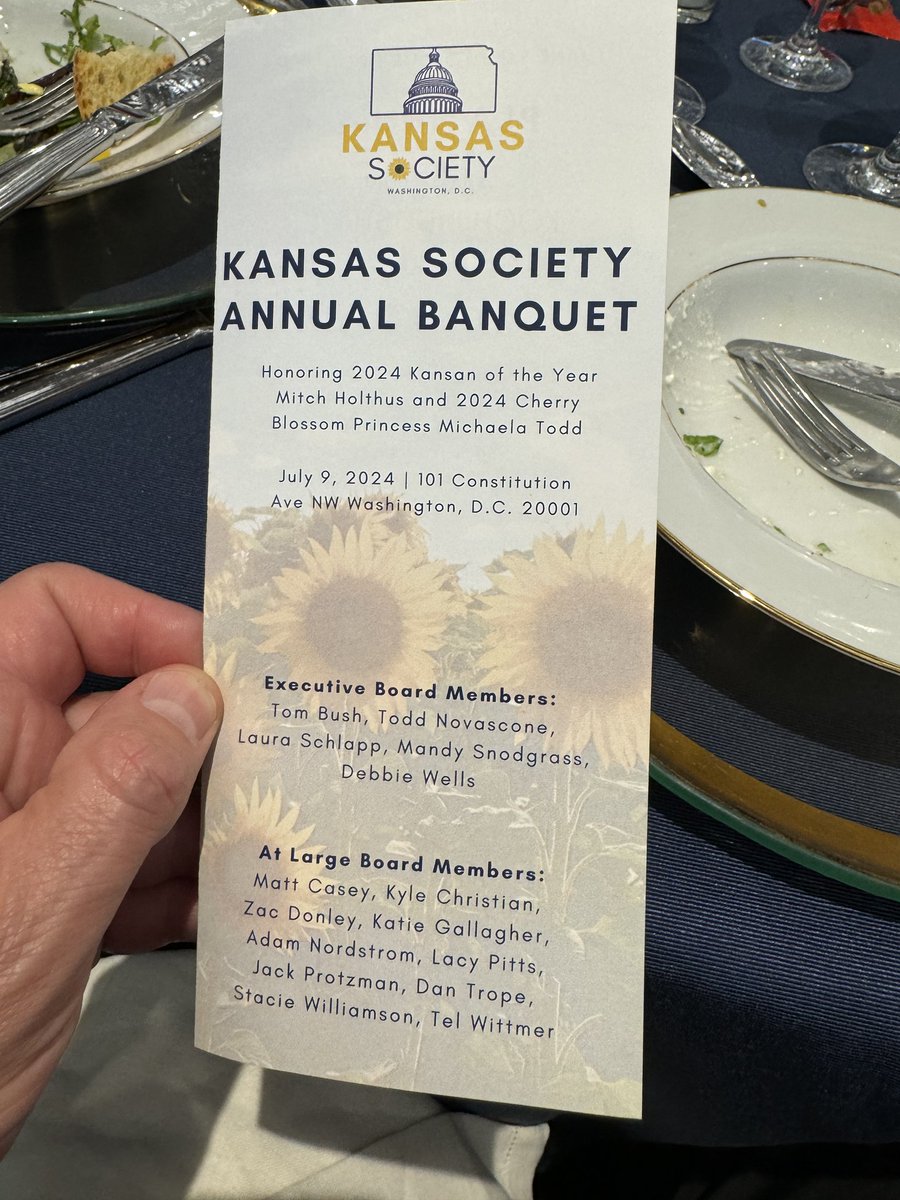PresidentWSU's tweet photo. Yesterday I attended the @Kansas_Society Annual Banquet, where @mitchholthus,  voice of the Kansas City @Chiefs, was honored as the 2024 Kansan of the Year. Congratulations! https://t.co/6PLBT3MPRQ