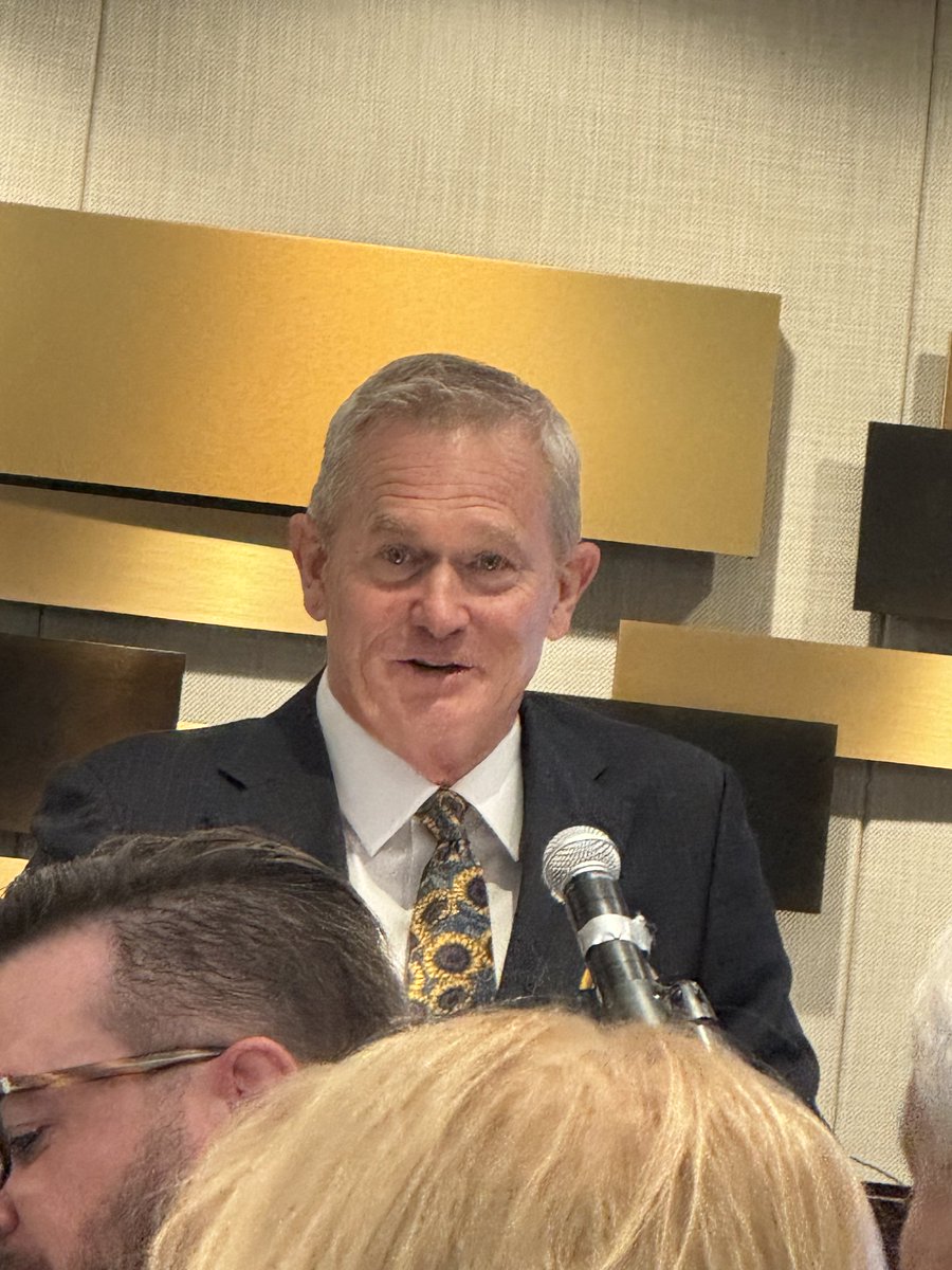 PresidentWSU's tweet photo. Yesterday I attended the @Kansas_Society Annual Banquet, where @mitchholthus,  voice of the Kansas City @Chiefs, was honored as the 2024 Kansan of the Year. Congratulations! https://t.co/6PLBT3MPRQ