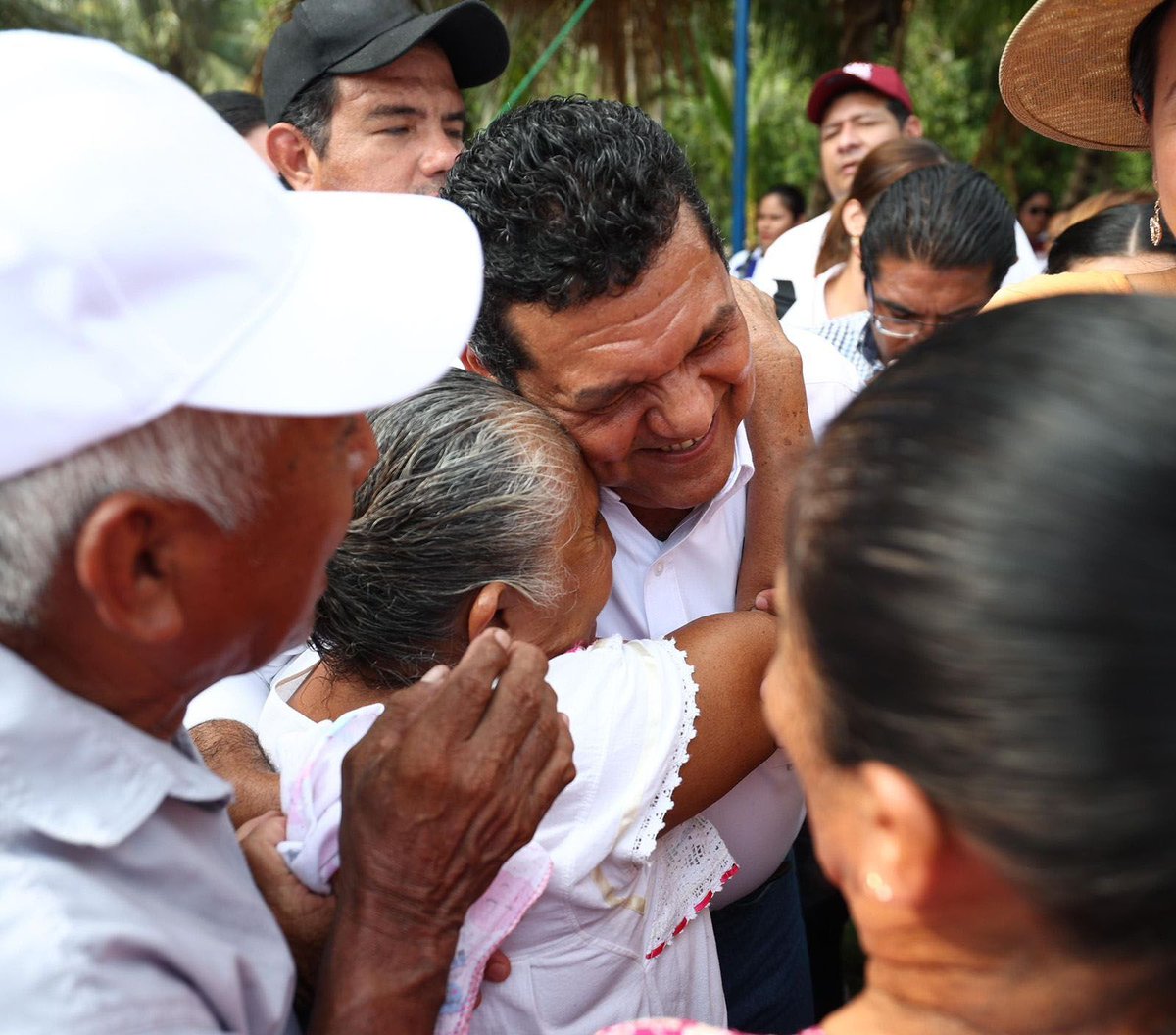 TabascoJavier's tweet photo. En el territorio vamos recogiendo los sentimientos de amor y entusiasmo del pueblo. ¡No les vamos a fallar! #AmorConAmorSePaga https://t.co/YGTxzNQFst
