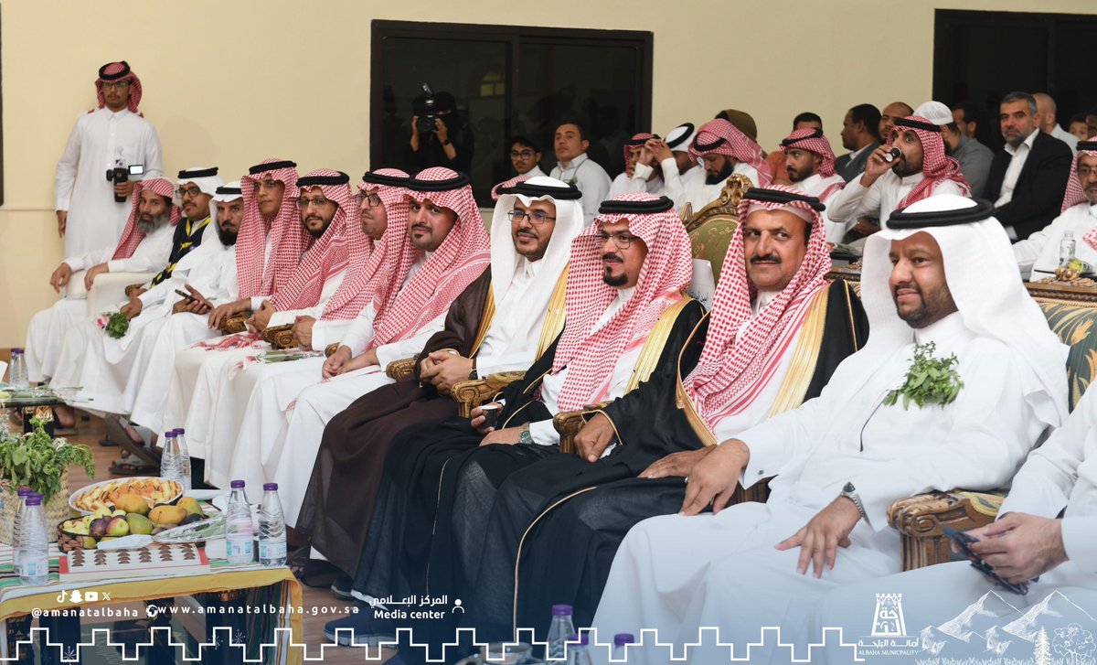 amantalbaha's tweet photo. ضِمن فعاليات غِراز لصيف #كلية_الباحة_الأهلية_للعلوم وبرعاية سعادة #أمين_منطقة_الباحة د. علي بن محمد السواط أقيم مُلتقى صَدَّة للموروث الشعبي بمسرح المستقبل بكلية الباحة الأهلية للعلوم . 

 #الباحة_تراها_أروق 
#أمانة_منطقة_الباحة https://t.co/nfOnOWTErO