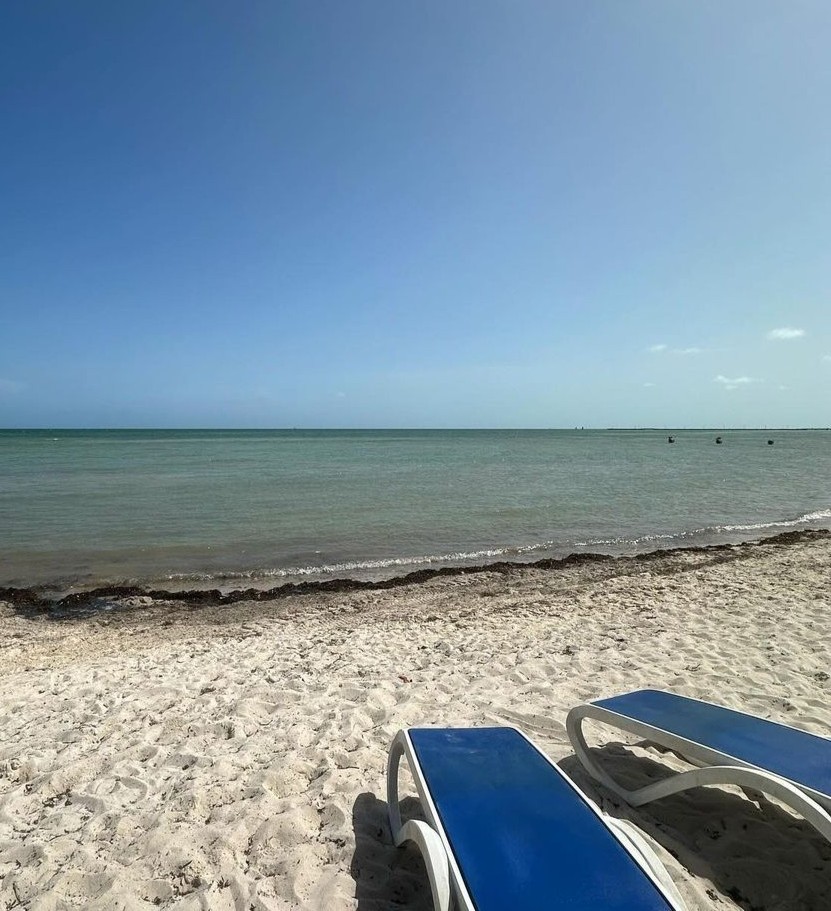 Whether you're sightseeing around Key West or relaxing at the beach end your day at Southernmost Beach Resort. 🏖️ ☀️ 

Stay with us 💛 bit.ly/3xHJQoZ

📸: miaminurseambi