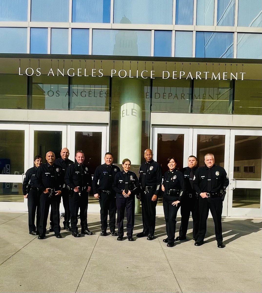 NewtonLAPD's tweet image. Throughout the year, our dedicated supervisors from various sections of the LAPD’s Newton Division are called upon to represent our division at COMPSTAT, held at LAPD headquarters.

#NewtonDivision #LAPD #ProactivePolicing #COMPSTAT #CommunitySafety #CrimePrevention
