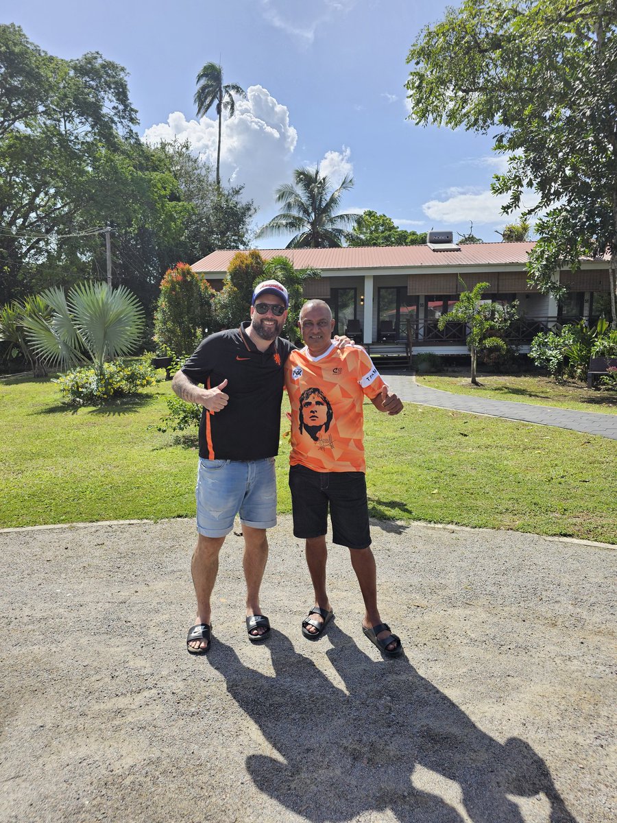 Succes <a href="/OnsOranje/">OnsOranje</a> vanuit #suriname!!!