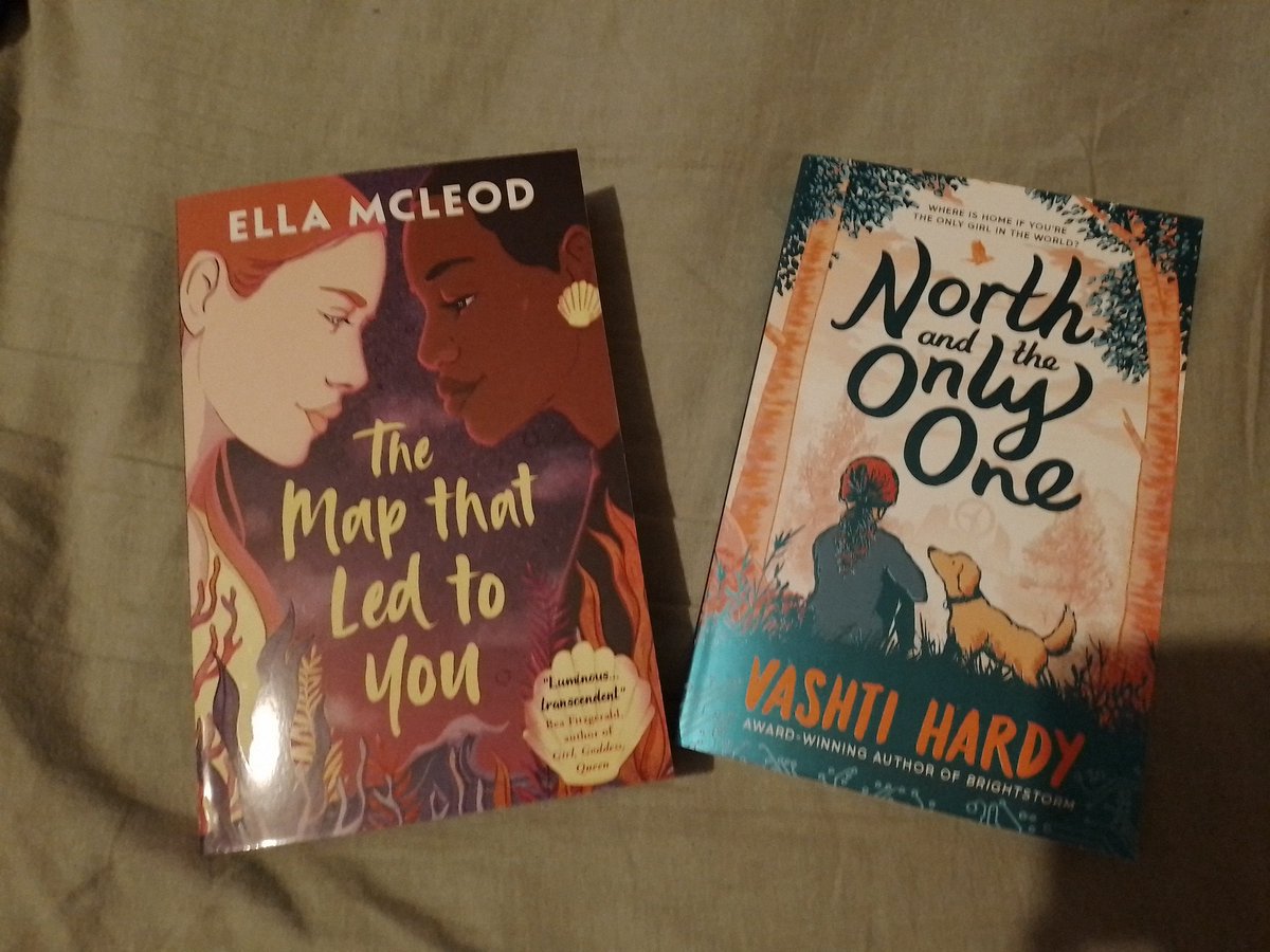 Kelly16693868's tweet photo. Thank you for these ❤🤗 @teatimebookshop 
Can't wait to read them https://t.co/ioLsSjrBaO