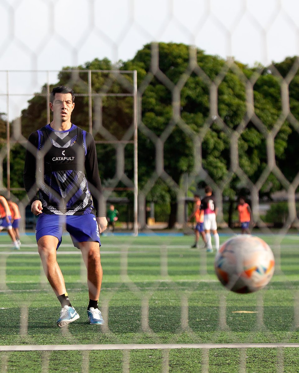 ⚽️ • <a href="/MikuFedor/">Nicolás MIKU Fedor</a> busca en el estilo de <a href="/Metropolitanos_/">Metropolitanos Fútbol Club</a> explotar su potencial goleador 

🔗 • tinyurl.com/2hcz25mn

📸 • <a href="/freeloop/">Miguel Vallenilla</a> 
#VenezuelaEsFUTVE