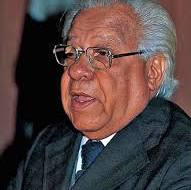 Cada 10 de julio nuestro pueblo recuerda el natalicio del más alto exponente de la lírica cubana con profundo contenido social, de la que fue uno de sus fundadores. Nicolás Guillén nuestro Poeta Nacional.
#CubaTieneMemoria
<a href="/DiazCanelB/">Miguel Díaz-Canel Bermúdez</a> 
<a href="/YudelkisOrtizB/">Yudelkis Ortiz Barceló</a>
<a href="/YanetsyTerry/">Yanetsy Terry Gutiérrez</a>