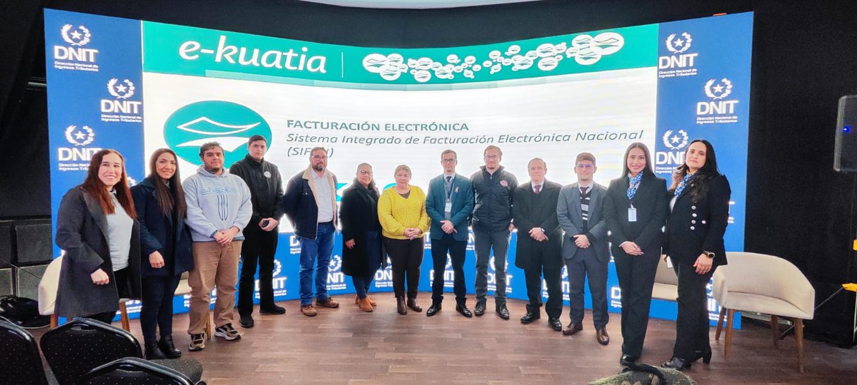 DNITpy's tweet photo. #DNITenlaExpo 
Una nueva charla sobre #Ekuatia: Facturación Electrónica fue dictada esta mañana en nuestro stand de la  #EXPO2024

  #DNITpy #DNITcercatuyo https://t.co/hXMjUMFORJ