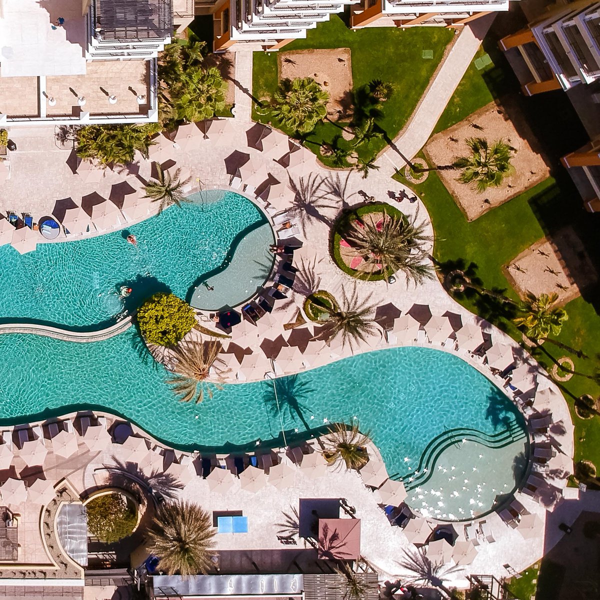 CasaDoradaCabo's tweet photo. Enjoying another laid-back day by the pool.☀️
.
.
.
#daybythepool #paradise #goodday #paradisevibes #resort #familyresort #medanobeach #casadoradacabo #loscabos https://t.co/fTeZAikEHz
