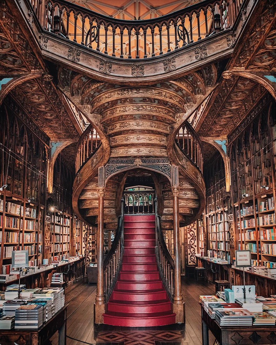 L34855Dar's tweet photo. The magnificent Library Lello in Porto in Portugal https://t.co/GWxpYnhqwa