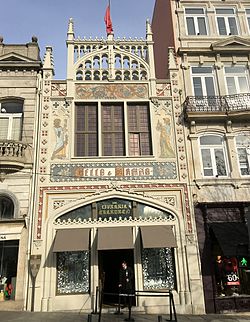 L34855Dar's tweet photo. The magnificent Library Lello in Porto in Portugal https://t.co/GWxpYnhqwa