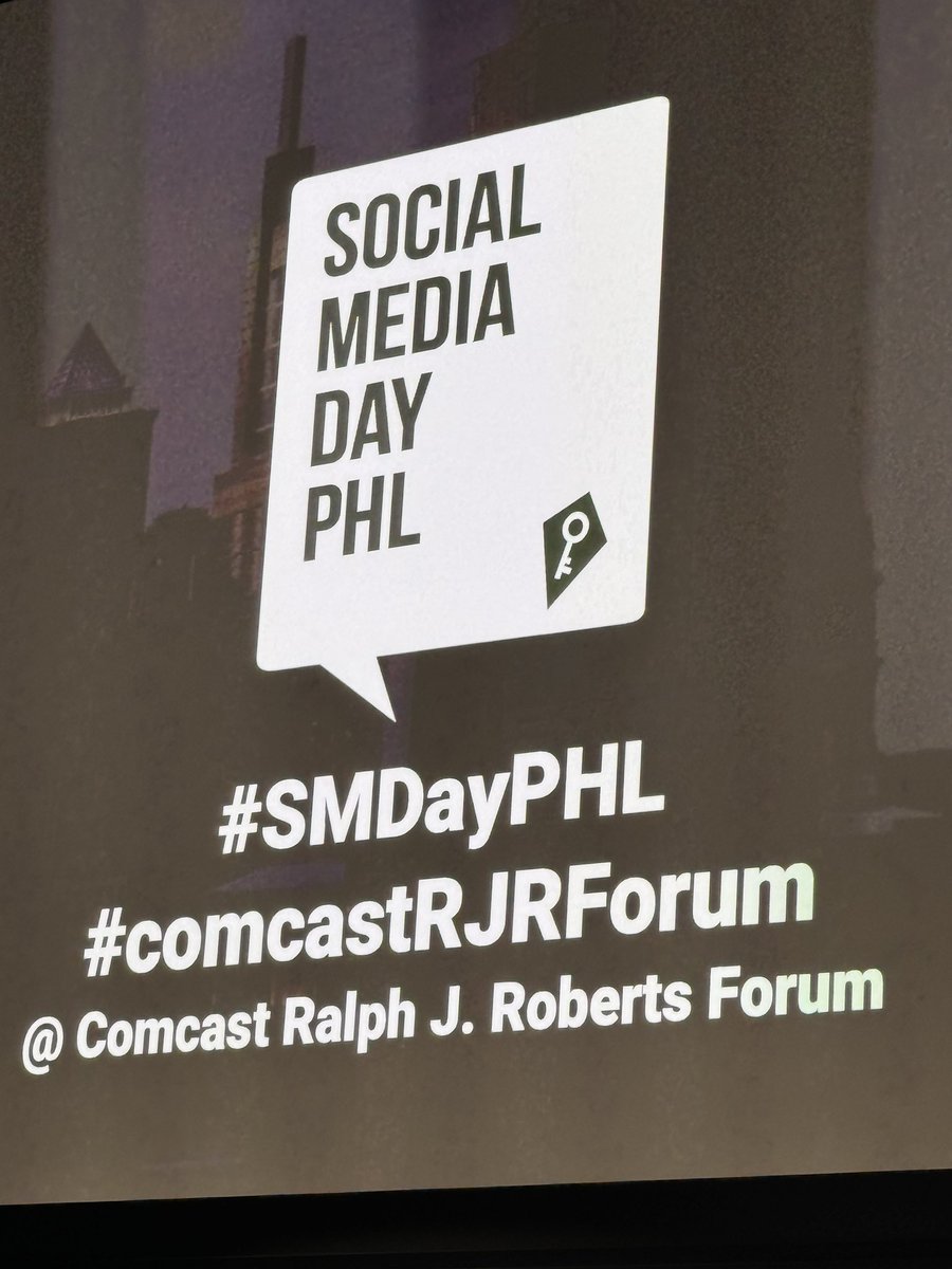 Philly_PR_Girl's tweet photo. ‘The “Boring” Industries on Social Media’ was anything BUT boring! Learned innovative ways for brands to stand out!
#innovation #philadelphia #SMDayPHL #comcastRJRForum @comcast @CMIMediaGroup https://t.co/Rbntfa9nMC