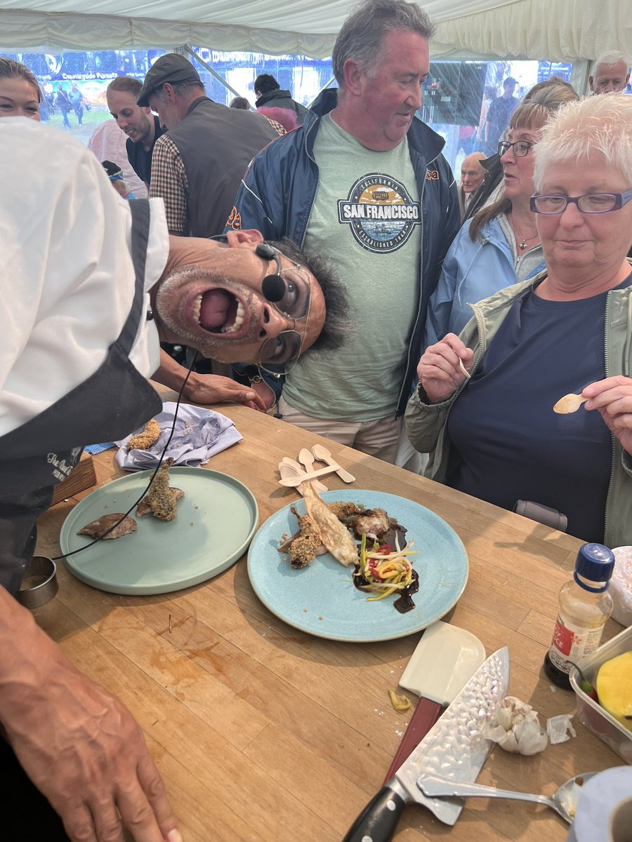 stephaniejmoon's tweet photo. Superb day two @greatyorkshow with #whaheedRojan @andrewpern @02jbrimm #inncollectiongroup @matthewbensonsmith and thank you Clare and David for all your help https://t.co/fgDkdRmrnn