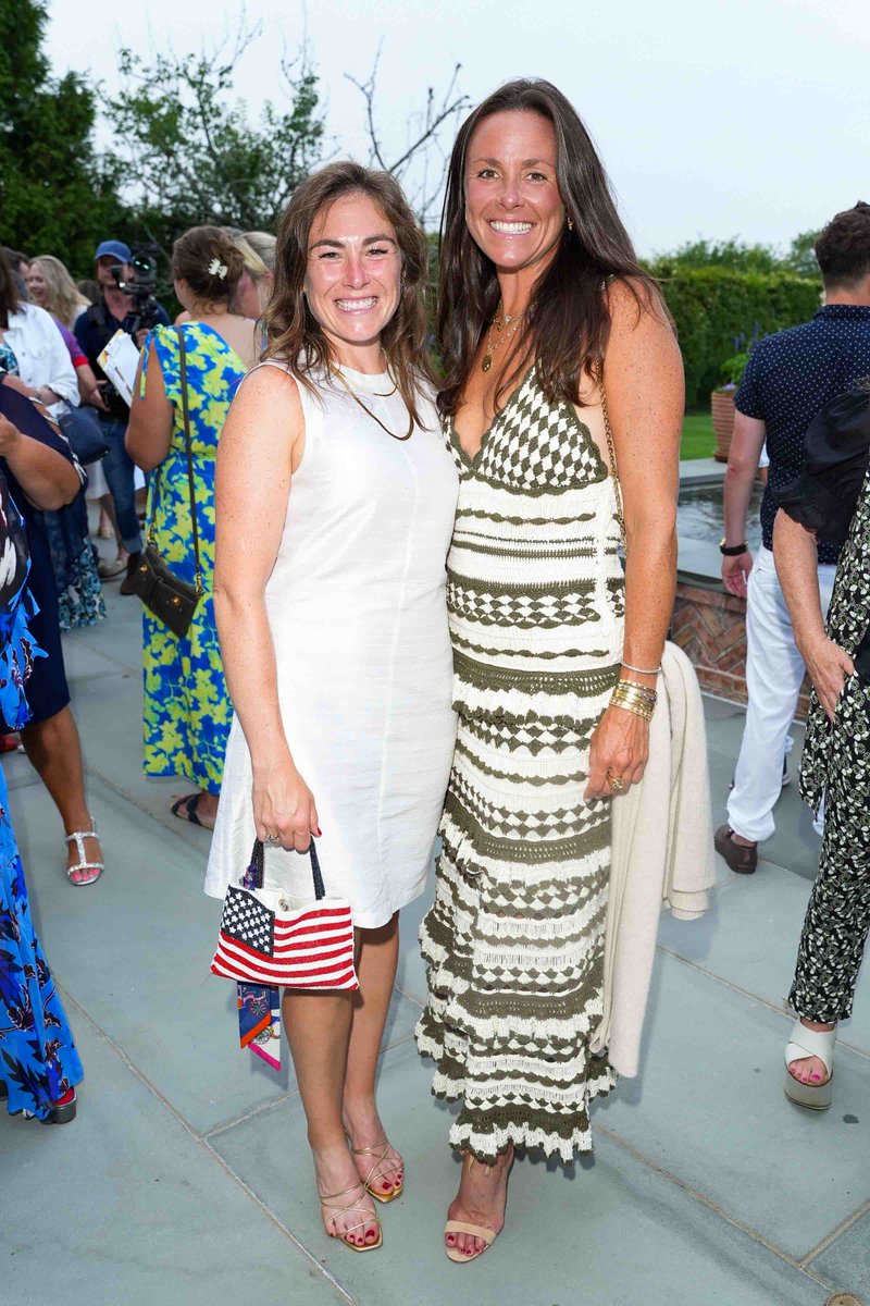 .<a href="/LawlorMedia/">Lawlor Media Group</a> .<a href="/JeanShafiroff/">Jean Shafiroff</a> #southamptonhospital JEAN AND MARTIN SHAFIROFF HOST SOUTHAMPTON HOSPITAL FOUNDATION SUMMER KICKOFF    timessquaregossip.com/2024/07/jean-a…