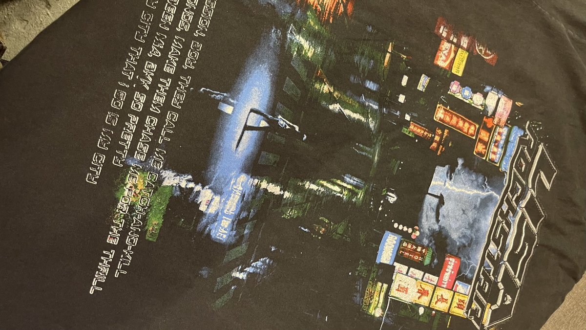 JazzyBear555's tweet photo. 今タイで話題沸騰中の
日本では知る人ぞ知るLISA @ヤワラート
Bootleg Tシャツ
明後日あたり入荷予定です。
1枚3300円で予約受付中
数に限りがあるのでお一人4枚まで
#LISA_ROCKSTAR
#BLACKPINK
#anytee で紹介
#メルカリ
#転売
#古着屋 https://t.co/MZ9ot2nKiE
