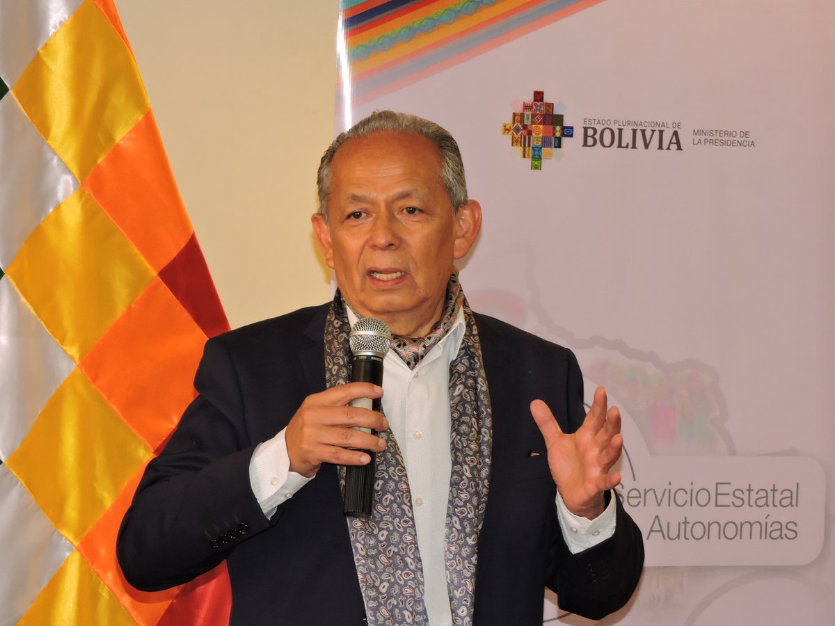 SEAutonomias's tweet photo. ¡Anunciamos la firma del Convenio de Cooperación entre el @SEAutonomias y la @egppbol ! Impulsaremos la gestión pública en Entidades Territoriales Autónomas con actividades académicas, formación de postgrado, cursos cortos y más. #UnidosRumboAlBicentenario https://t.co/7rv1H8mQtB