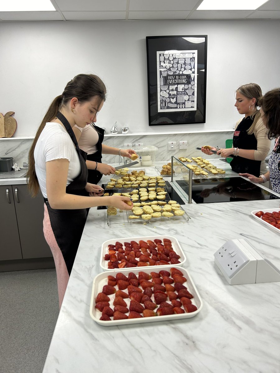 CGSFood's tweet photo. Fabulous baking by y12 to create afternoon tea to celebrate Miss Thodays 47 years of teaching as she retires thank you Maisie, Claudia, Emma, Amy, Lucy, Tallulah, Darcey, Katie, Chloe, Alice, Amelie D, Ophelia https://t.co/3snGZvaBCt