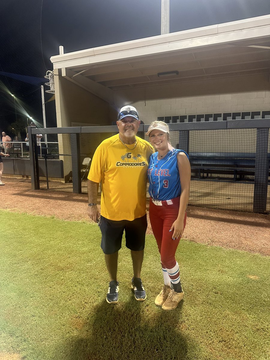 Kelsey Johnson tweet media