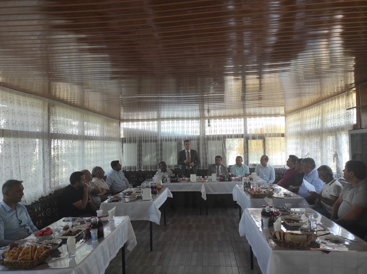 Kaymakamımız Sayın Nurullah Kaya başkanlığında, Kaman OSB yönetim kurulu üyeleri, ilgili daire amirleri ve yatırımcıların katılımı ile OSB' nin iş ve işleyişlerine yönelik değerlendirme toplantısı gerçekleştirildi.