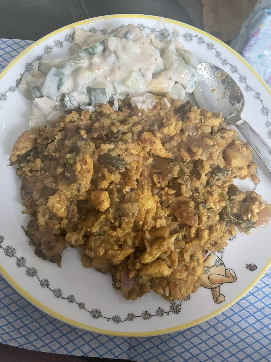 PaulCannellSW's tweet photo. Mmm two more delicious #SWKitchen meals this week. Best ever chilli with salsa and chicken biryani with mango raita. Absolutely #yummy #yesyoucan eat like this and lose weight! @SlimmingWorld and big shout out to my own consultant @KathrynCooke15 for keeping me motivated https://t.co/mq6UV4PEx7