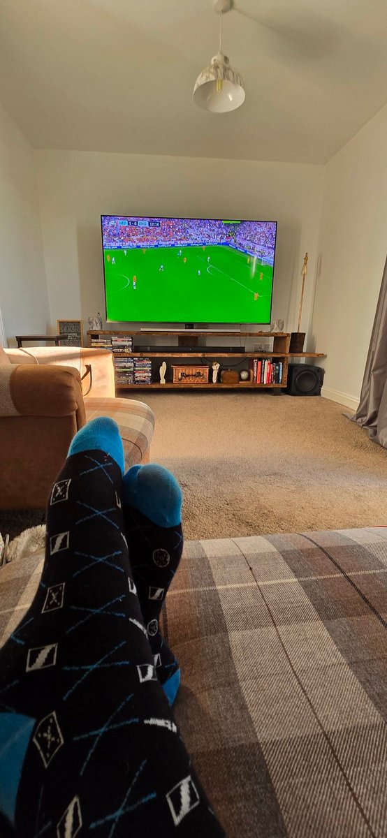 D_Gatenby's tweet photo. @Sennheiser thanks for the socks and hosting the #AVConsultancy Group yesterday. I hope they are #luckysocks!
Come on @England @EURO2024 #euro2024 #avtweeps https://t.co/K35MkSKhkj