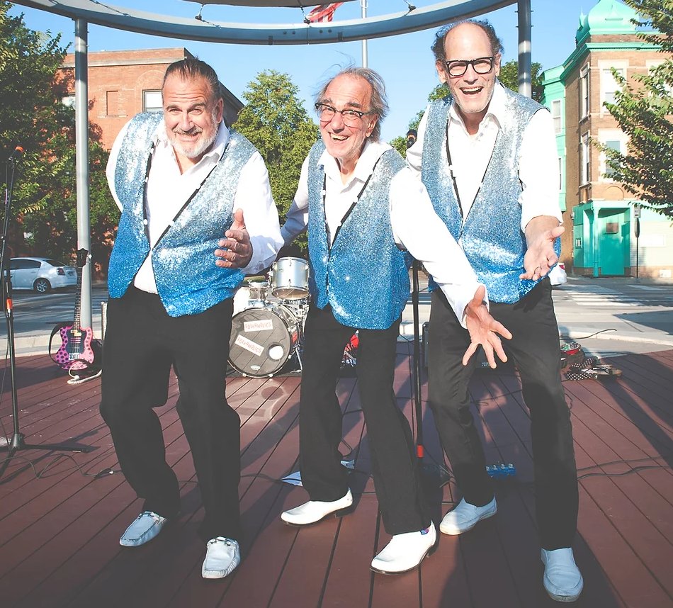 The Northcenter Summer Concert Series returns tonight at 7pm! Visit the Northcenter Town Square (4100 N Damen) from 7-8:30 and enjoy music from The Polkaholics®, freebies at the Northcenter Chamber of Commerce tent, balloon animals from All About Fun Entertainment, and more!