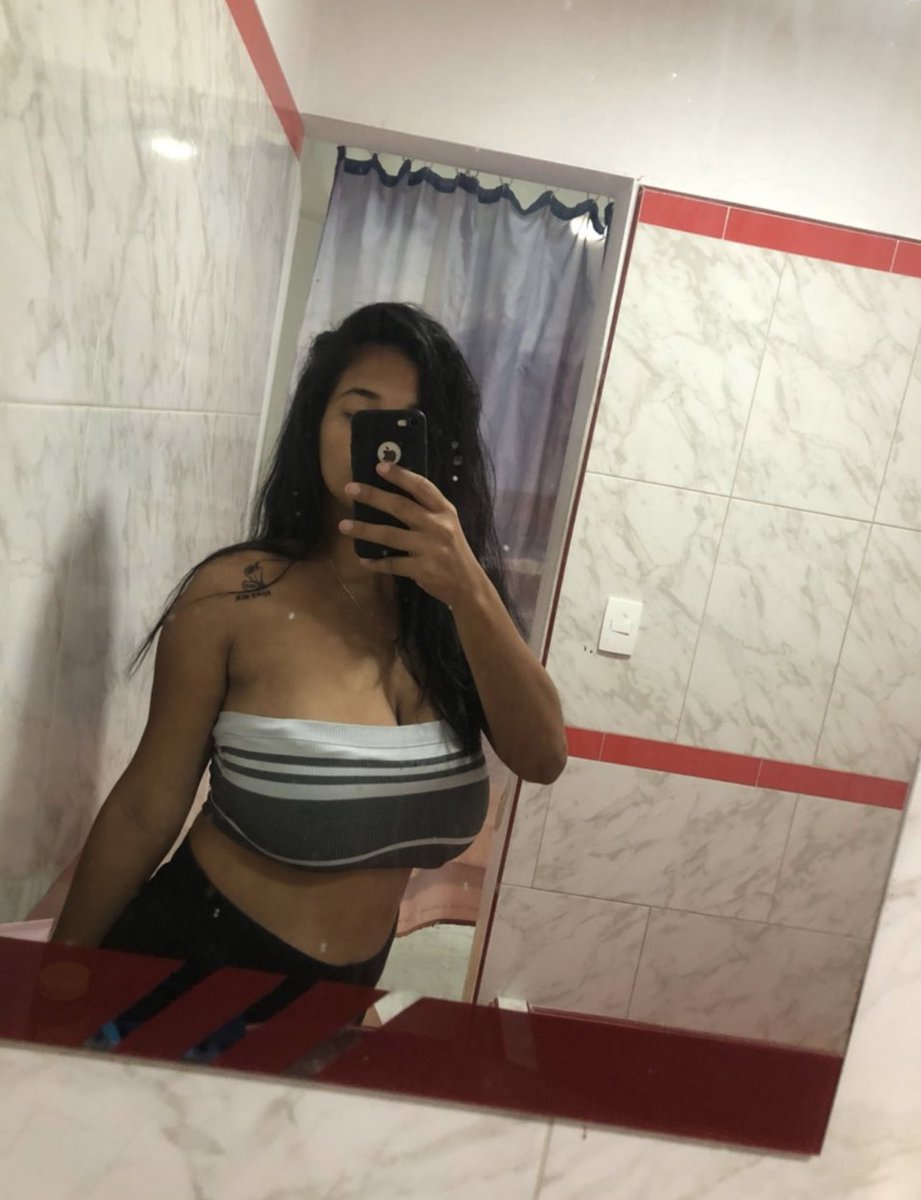 Espejito espejito…🪞

Like, RT y te dejó un regalito al pv 😉😏