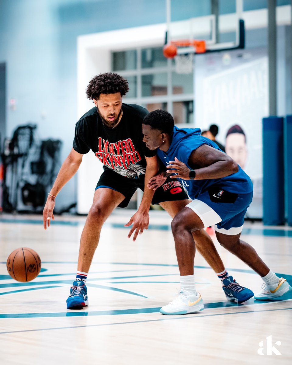 AshtonDaTrainer's tweet photo. Congratulations to my brother @CadeCunningham_  on signing his rookie extension. I’m extremely proud of you not only on the court but also the man you have become. Love you and will always have your back through the good and the bad. https://t.co/w6jt8BPCwt