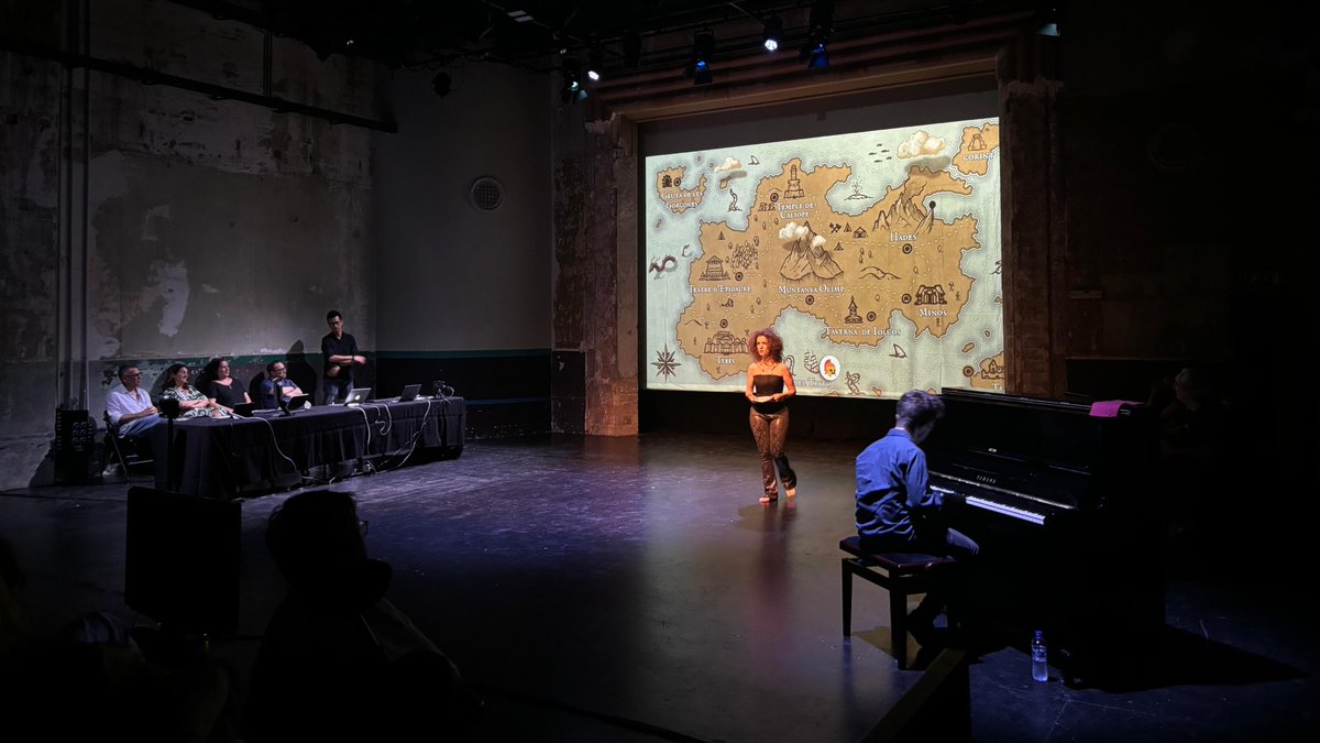 Ara mateix a la Sala de dalt estem jugant a al concurs d'escriptura en viu amb 'Odissea Beckett'!

<a href="/escrituraenvivo/">escrituraenvivo</a> 
#OE2024