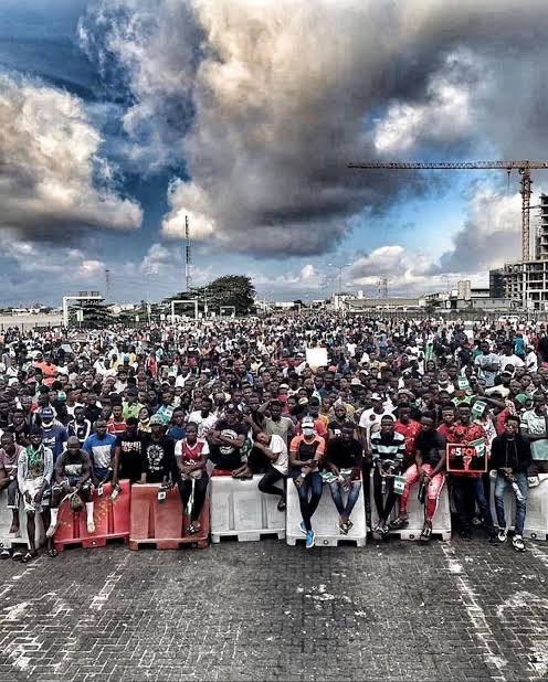 NigeriaStories's tweet photo. The federal government of Nigeria 🇳🇬 𝐯𝐢𝐨𝐥𝐚𝐭𝐞𝐝 𝐄𝐧𝐝𝐒𝐀𝐑𝐒 𝐩𝐫𝐨𝐭𝐞𝐬𝐭𝐞𝐫𝐬’ 𝐫𝐢𝐠𝐡𝐭𝐬 

~ 𝐄𝐂𝐎𝐖𝐀𝐒 𝐜𝐨𝐮𝐫𝐭 https://t.co/xsbiWin3K6
