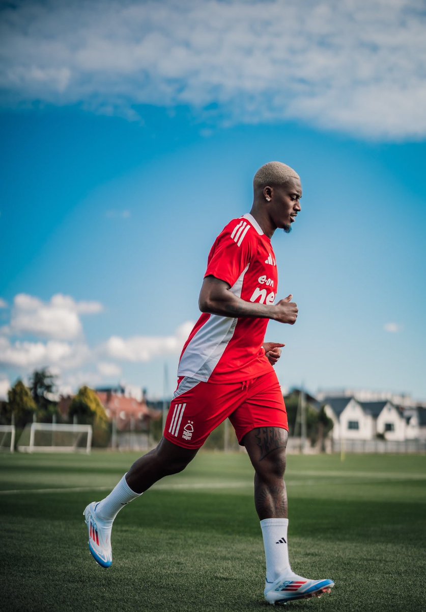 itzharrymartin2's tweet photo. Who’s ready for 24/25 cho LET BRO COOK!🔥#NFFC https://t.co/wS4dQ2VuwT