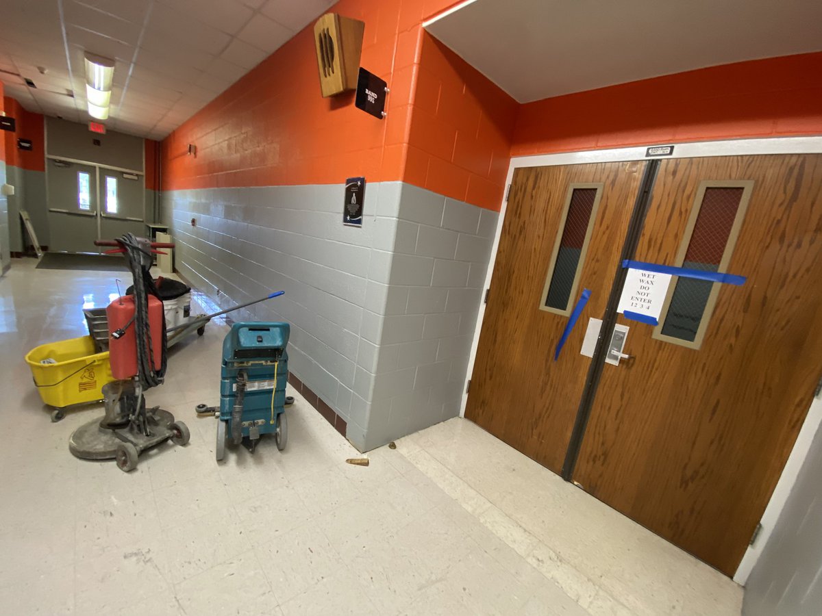 UTHSBands's tweet photo. No rehearsal tonight - this is the only open week to get our area waxed before camps! See you in a few weeks for guard/perc camp and then band camp!!! https://t.co/aFw7tQzzGA