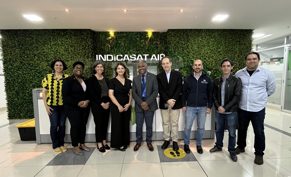 CDC Director tweet media