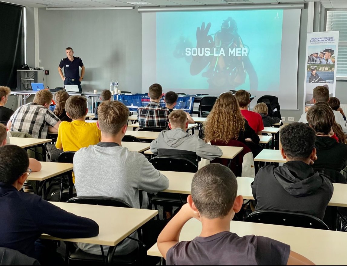 MarineGrandEst's tweet photo. 🚢 2 établissements ayant lancé le brevet d’initiation à la mer #BIMer au @LPOJullyStAvold dans l’@acnancymetz & Lycée François 1er de Vitry-le-François dans l’@AcReims… https://t.co/3BrIU1CLDr