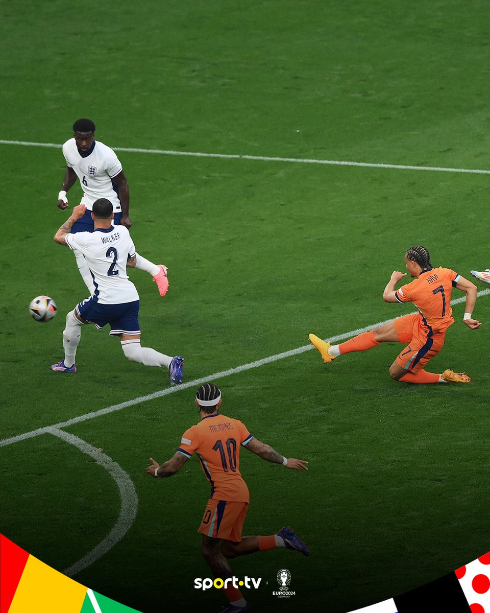 sporttvportugal's tweet image. Estamos perante um dos melhores golos do Euro 2024? 🥵

#sporttvportugal #EUROnasporttv #Euro2024 #PaísesBaixos #Inglaterra