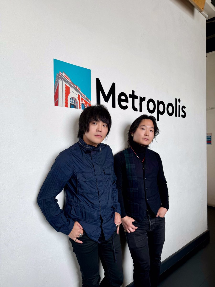 SAHAJi (@sahajiofficial) on Twitter photo SAHAJi in <a href="/MetropStudios/">Metropolis Studios</a>
Thanks🇬🇧🇬🇧🇬🇧🇬🇧🇬🇧
#SAHAJi
#サハジ
#metropolisstudios
<a href="/ShoutarouN/">Shotaro Nishida(SAHAJi)</a>
<a href="/Ys_SAHAJi/">Yoshiro Nishida</a> SAHAJi in <a href="/MetropStudios/">Metropolis Studios</a>
Thanks🇬🇧🇬🇧🇬🇧🇬🇧🇬🇧
#SAHAJi
#サハジ
#metropolisstudios
<a href="/ShoutarouN/">Shotaro Nishida(SAHAJi)</a>
<a href="/Ys_SAHAJi/">Yoshiro Nishida</a>