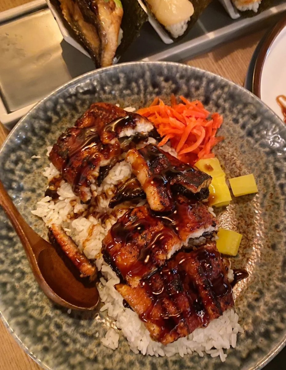 addaa33's tweet photo. Salmon, Eel, Spicy Yellowtail, Scallop are all very good and the ingredients are very fresh. https://t.co/EmcIRxC5lN