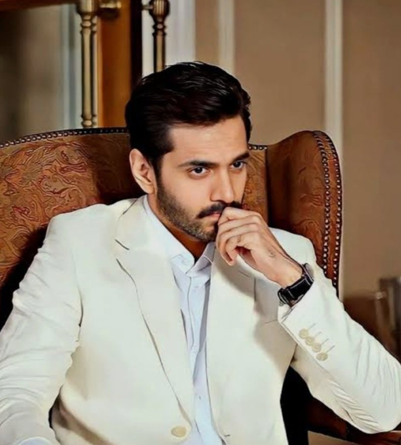 yeryüzünde yaşayan en ateşli ve en tatlı kişi <3

#wahajali • #öylesinederin • #murtasim