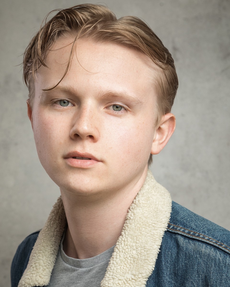 Acclaim Artists tweet media