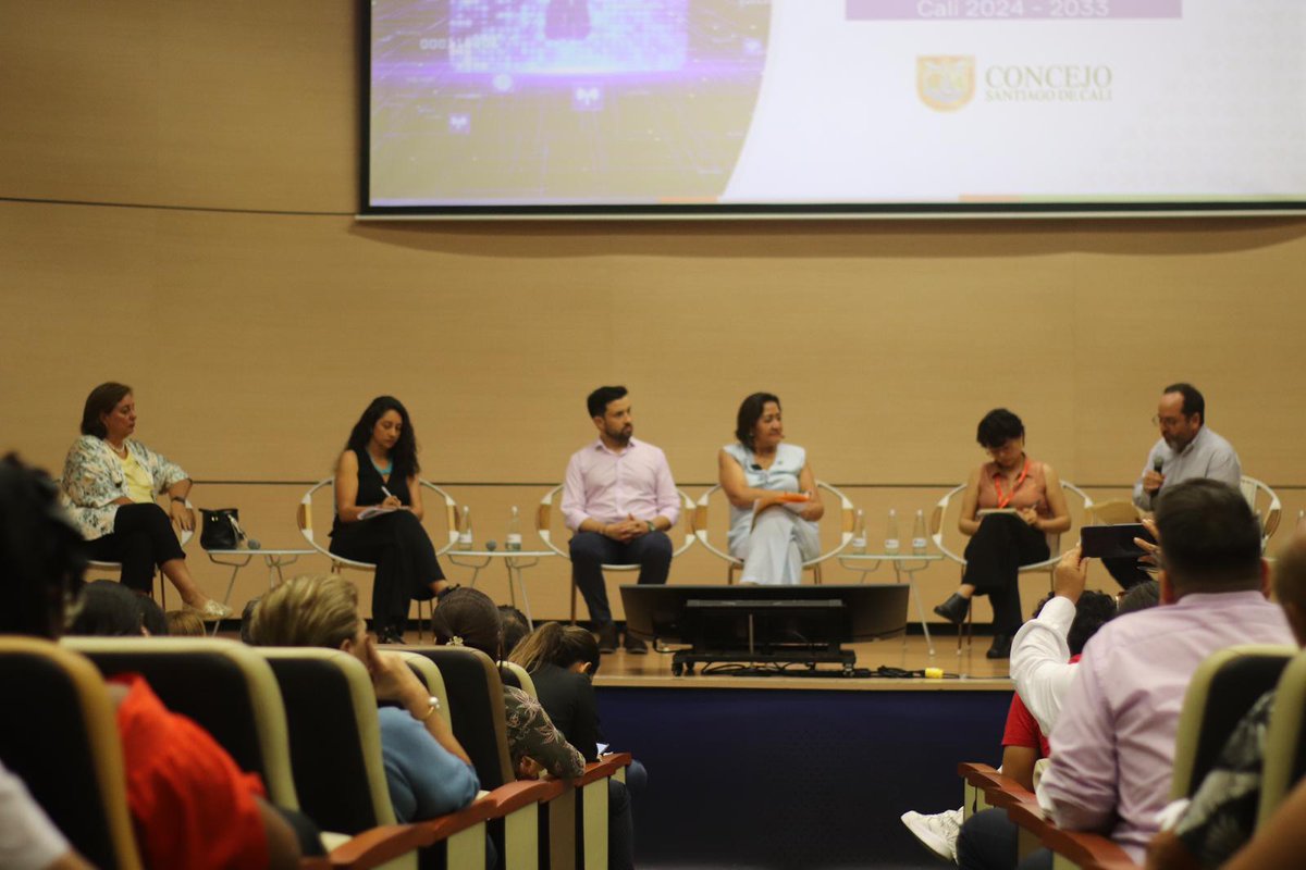 InstCISALVA's tweet photo. Nuestro Instituto participó en el conversatorio ‘Perspectivas y desafíos de la Política Pública de Seguridad de Cali 2024 - 2033’ organizado por el @ConcejoCali https://t.co/NqRTe1EdR1