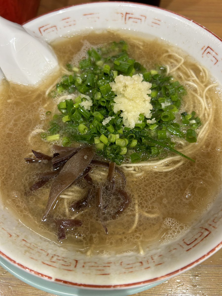 satoru1405's tweet photo. #しぇからしか
#博多ラーメンひまわり
#健太　(花月コラボ) https://t.co/1RDFZyAI5F